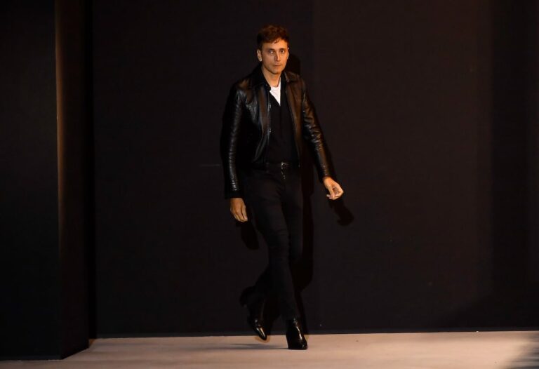 Michael Rider reemplaza a Hedi Slimane en Celine tras su salida.