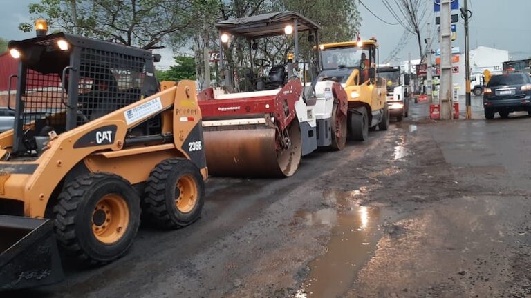 San Lorenzo: continúan obras de reparación de asfalto en transversales de Mariscal López.